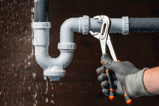 Professional Gas Line Repair technician working in Mojave, CA